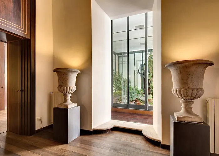 Palazzo Berardi: Renaissance Downtown Luxury * Rzym
