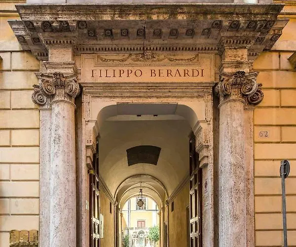 Palazzo Berardi: Renaissance Downtown Luxury Dom wakacyjny